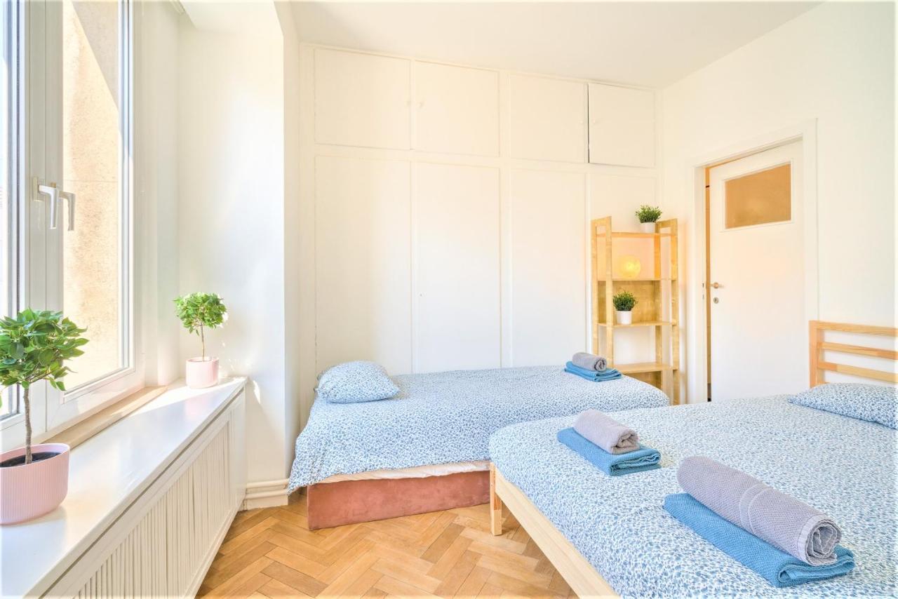 Cauliflower Lodge. Apartment In Heart Of Amberes Exterior foto